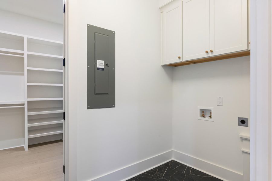 Spacious, unfurnished interior of a new home in , Mount Pleasant (Image 45).