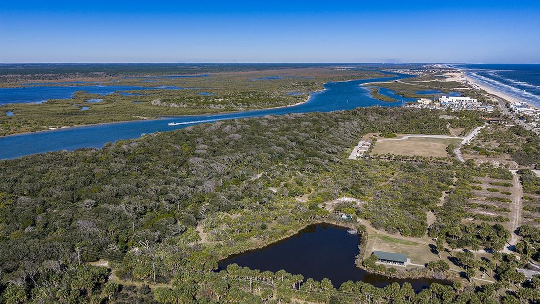 Natural landscape and outdoor views near Colbert Landings in Palm Coast (Image 80).