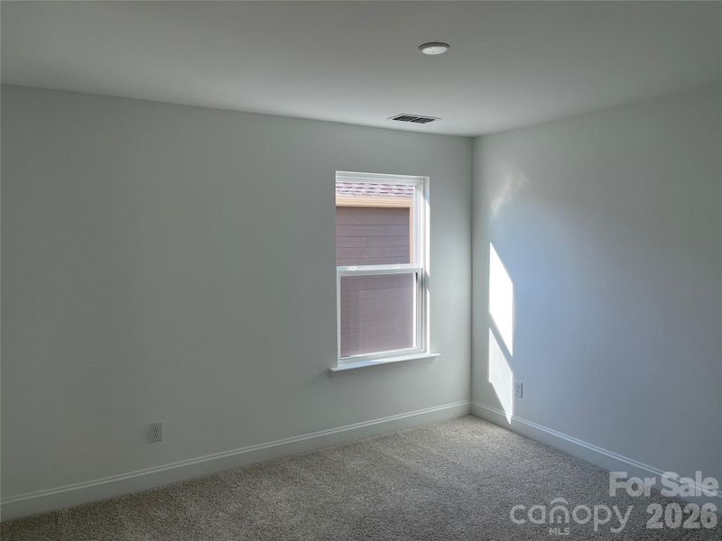 Spacious, unfurnished interior of a new home in Parkside Crossing, Charlotte (Image 20).