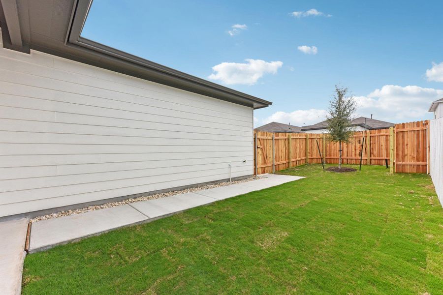 Not the actual home. Representative photo of a completed home of the same plan. Features will vary. Please confirm details with the New Home Consultant