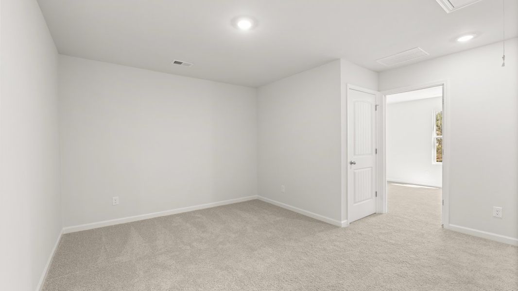 Spacious, unfurnished interior of a new home in Carlton, Douglasville (Image 23).