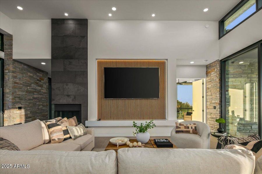 045-Living Room Details 045-Living Room Details