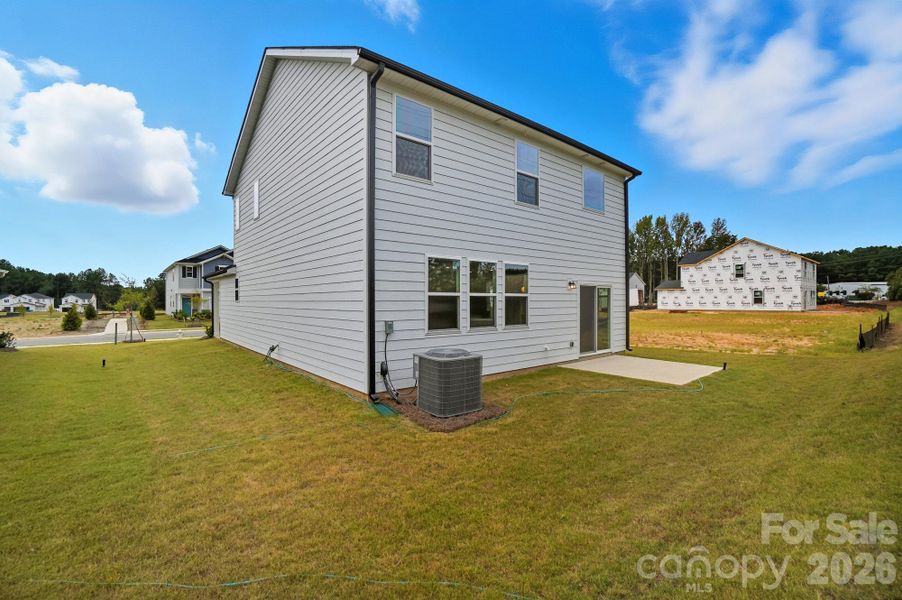 Exterior details and patio area of a home in Bellina, York (Image 21).