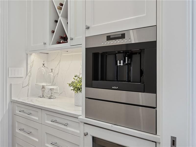 Close-up of interior finishes inside a home in Crossroads, Alpharetta (Image 21).