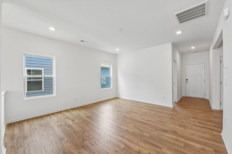 Spacious, unfurnished interior of a new home in Edgewater - The Cottages, Lancaster (Image 15).