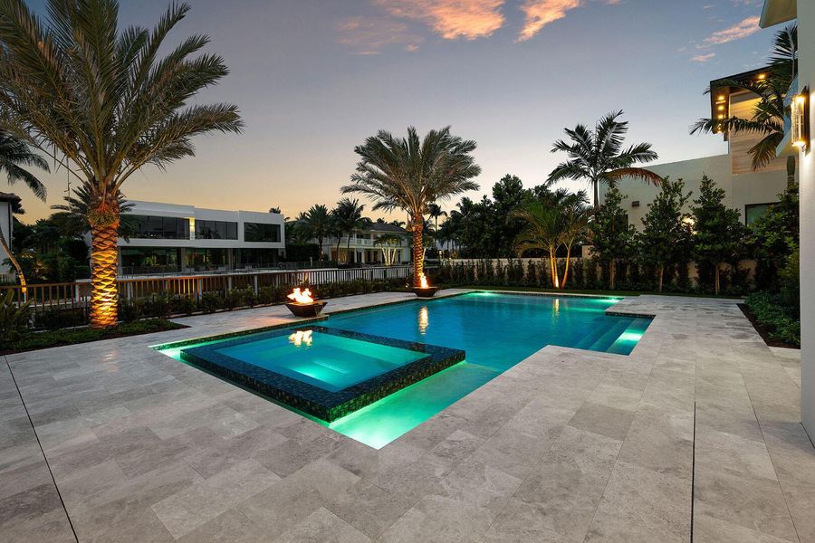 Exterior details and patio area of a home in , Boca Raton (Image 4).
