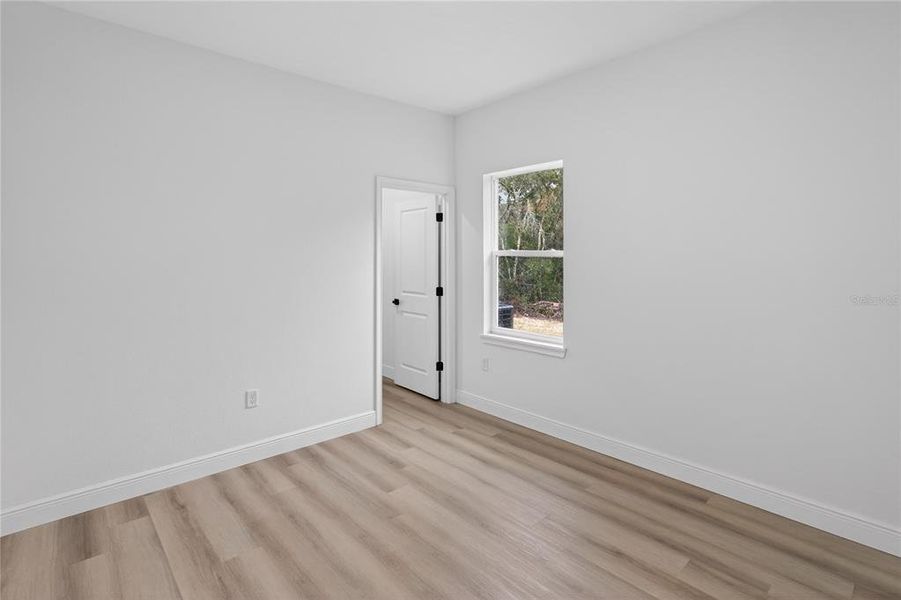 Spacious, unfurnished interior of a new home in , Ocala (Image 34).