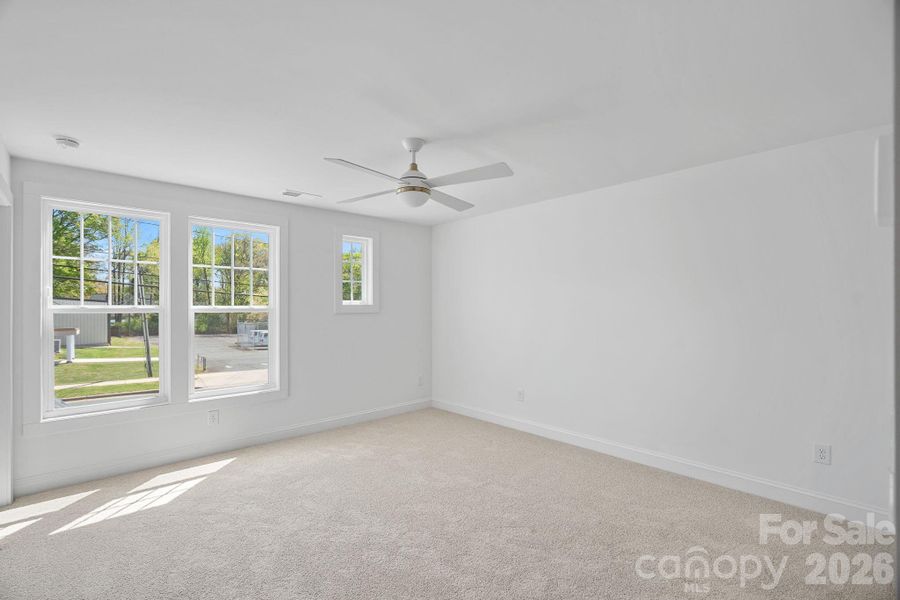 Spacious, unfurnished interior of a new home in , Charlotte (Image 20).