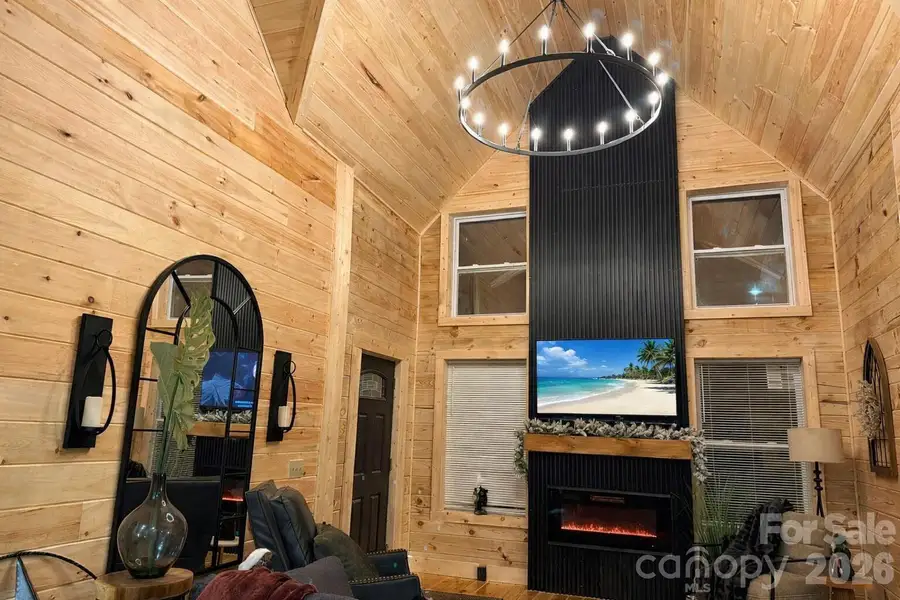 Community amenities in , Beech Mountain (Image 18).