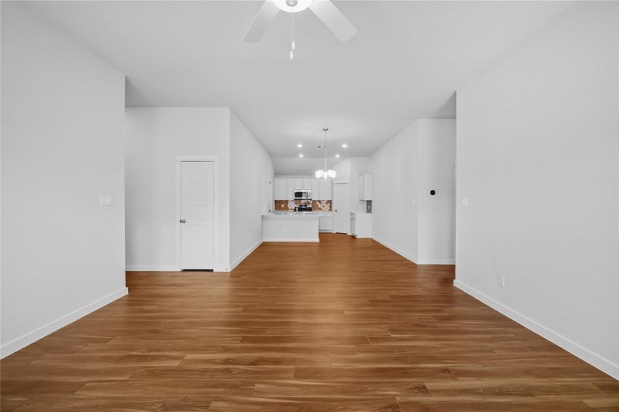 Spacious, unfurnished interior of a new home in Santa Fe, Cleveland (Image 16). Spacious, unfurnished interior of a new home in Santa Fe, Cleveland (Image 16).