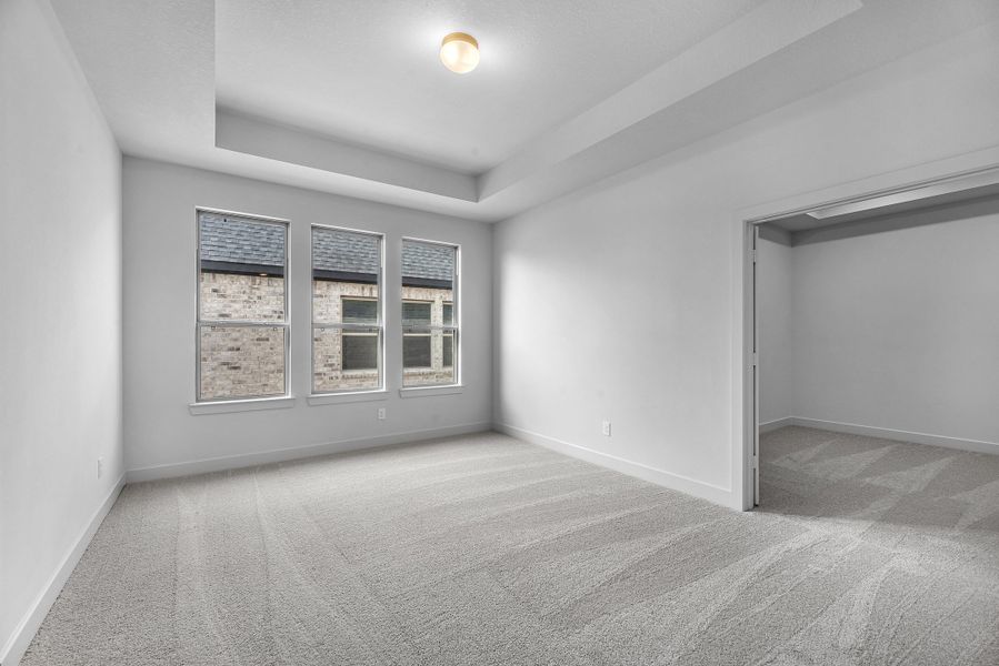 Spacious, unfurnished interior of a new home in Jordan Ranch, Katy (Image 11).