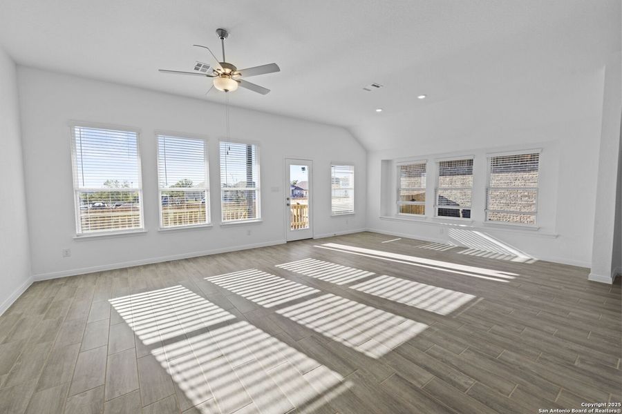 Spacious, unfurnished interior of a new home in Gatehouse: Brookstone II Collection, New Braunfels (Image 24). Spacious, unfurnished interior of a new home in Gatehouse: Brookstone II Collection, New Braunfels (Image 24).
