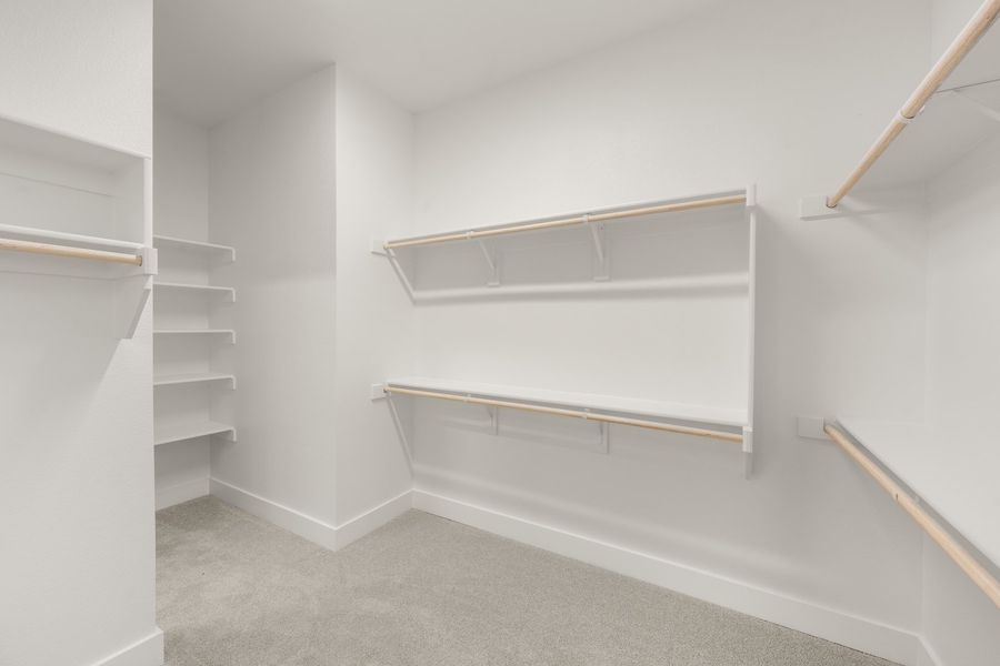 Spacious, unfurnished interior of a new home in Byrum Ranch, Venus (Image 30).