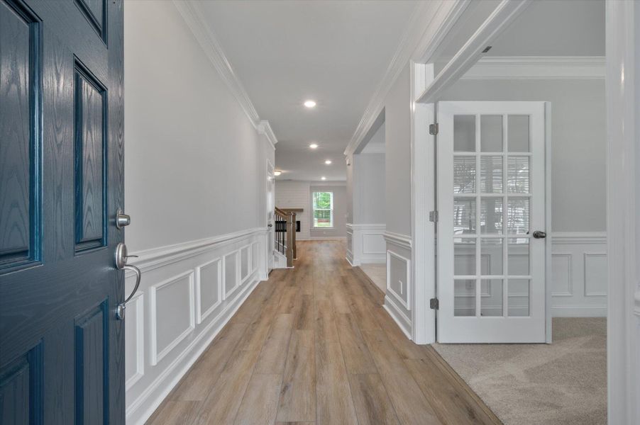 Spacious, unfurnished interior of a new home in Parker's Preserve, Ridgeville (Image 38).