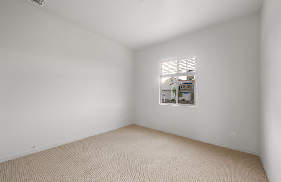 Spacious, unfurnished interior of a new home in Sun City Festival, Buckeye (Image 14).