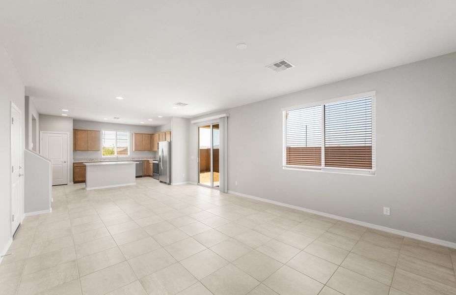 Spacious, unfurnished interior of a new home in Asante- Atrium Series, Surprise (Image 23).