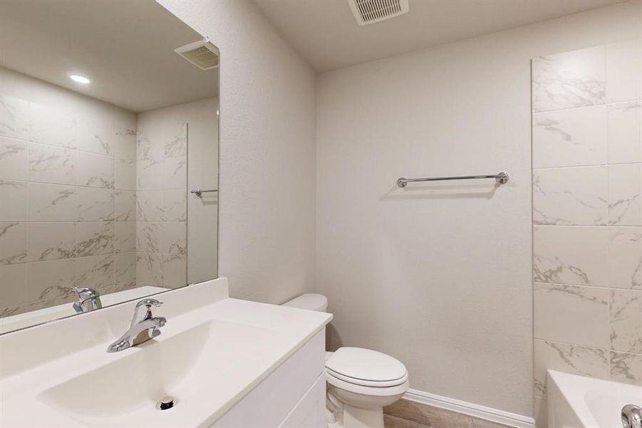 Image 38 of a home in Forest Park. Image 38 of a home in Forest Park.