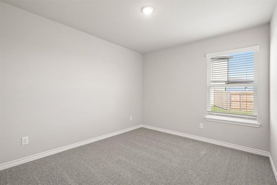 Spacious, unfurnished interior of a new home in Rocky Creek Crossing, Fort Worth (Image 17). Spacious, unfurnished interior of a new home in Rocky Creek Crossing, Fort Worth (Image 17).