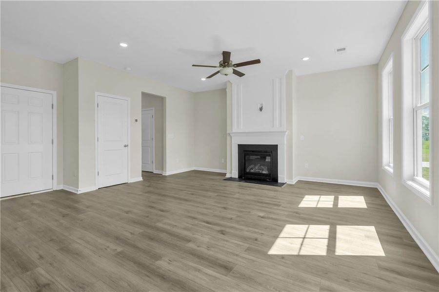 Spacious, unfurnished interior of a new home in Brownstone Park, Easley (Image 11).