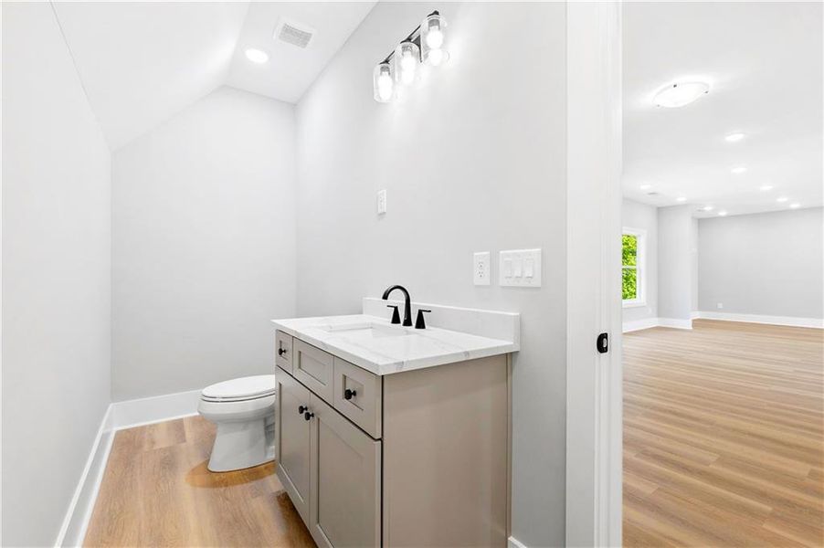 Image 43 of a home in .