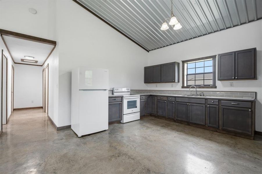 Furnished interior view inside a new home in , Walnut Springs (Image 4).