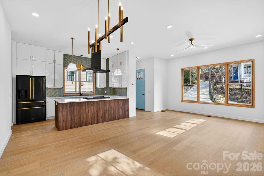 Image 42 of a home in .