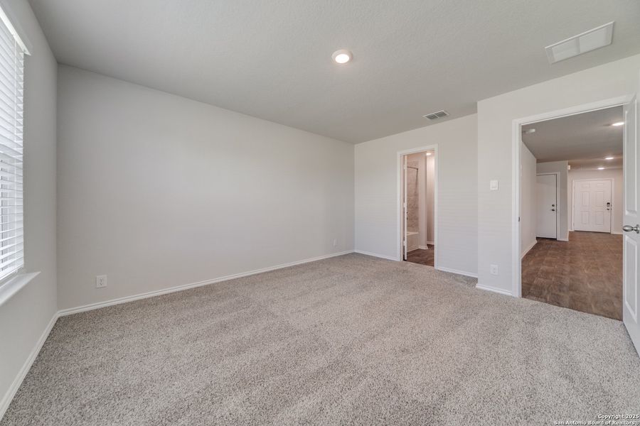 Spacious, unfurnished interior of a new home in , San Antonio (Image 14). Spacious, unfurnished interior of a new home in , San Antonio (Image 14).