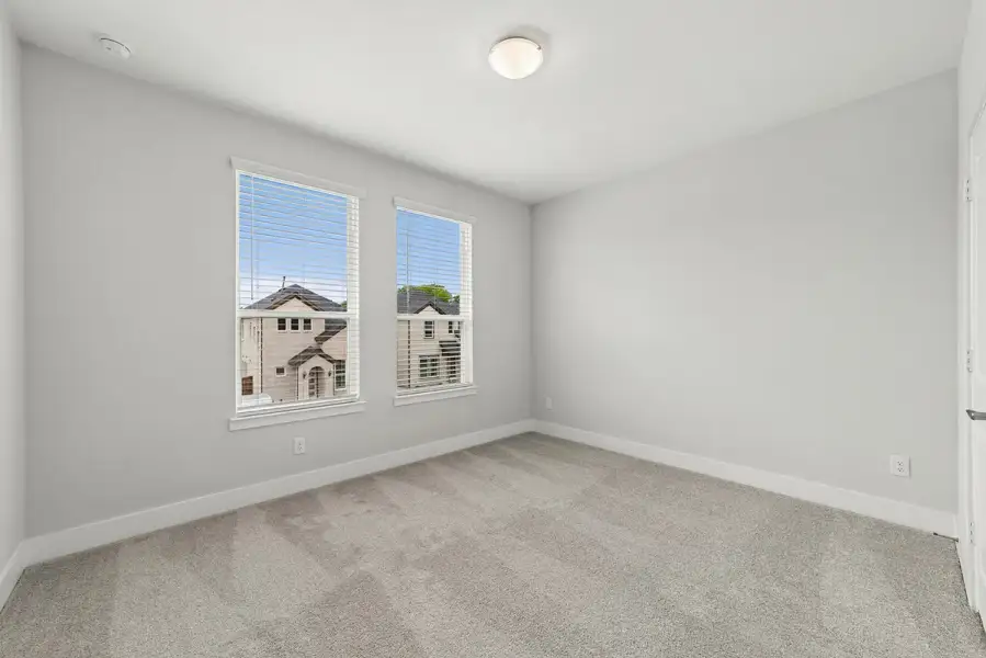 Representative unfurnished interior of a home built from the Harwood by Landon Homes in Lexington Frisco, Frisco (Image 29).