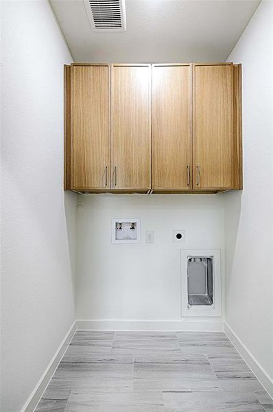 Spacious, unfurnished interior of a new home in , Dallas (Image 19).