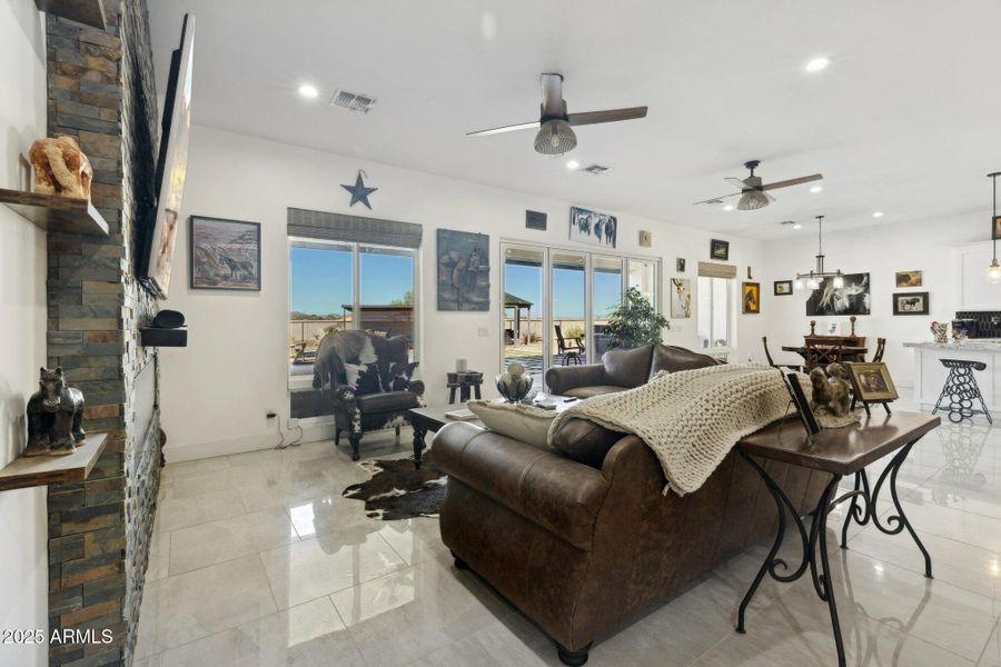 17-web-or-mls-6786-w-palomino-wy 17-web-or-mls-6786-w-palomino-wy