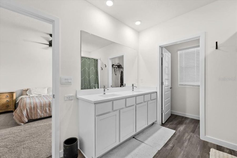 Furnished interior view inside a new home in Epperson, Wesley Chapel (Image 11).