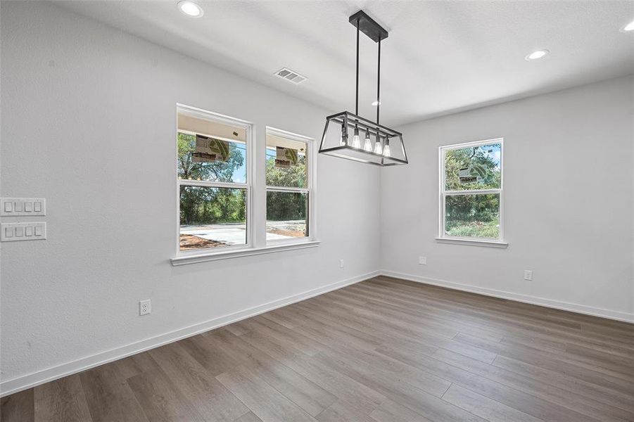 Spacious, unfurnished interior of a new home in , Waco (Image 13).