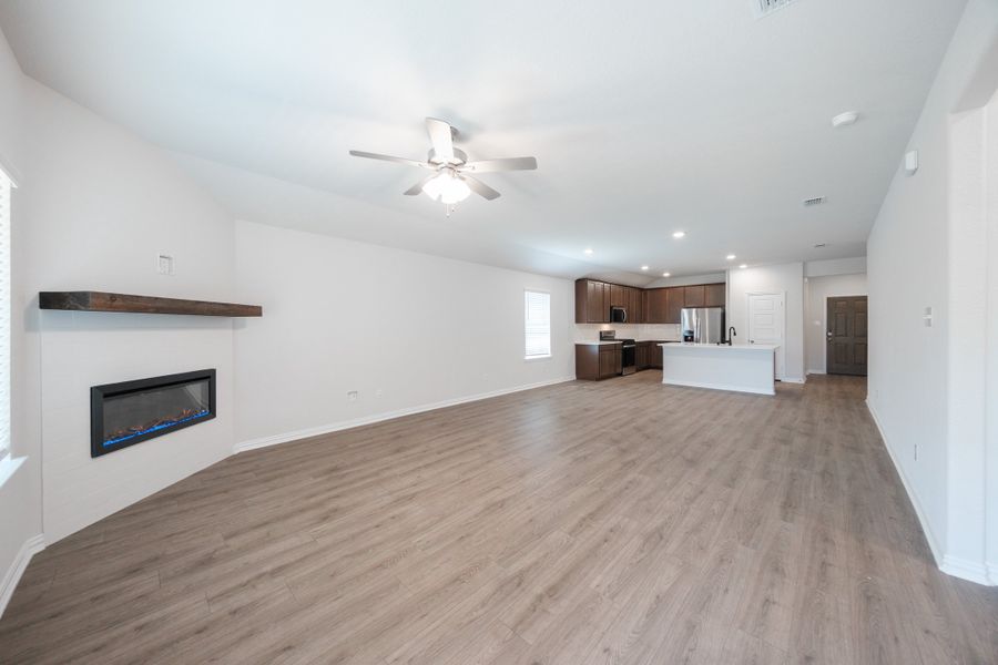 Spacious, unfurnished interior of a new home in Verandah, Royse City (Image 24). Spacious, unfurnished interior of a new home in Verandah, Royse City (Image 24).