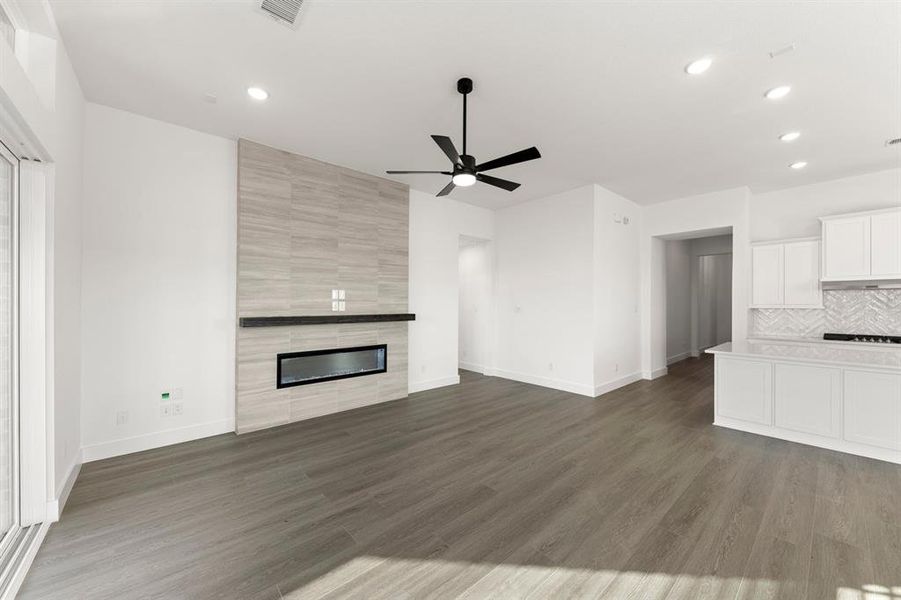 Spacious, unfurnished interior of a new home in Edgewood Creek, Celina (Image 24). Spacious, unfurnished interior of a new home in Edgewood Creek, Celina (Image 24).