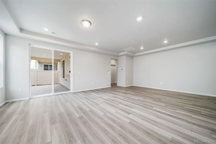 Spacious, unfurnished interior of a new home in The Reserve, Aurora (Image 10). Spacious, unfurnished interior of a new home in The Reserve, Aurora (Image 10).