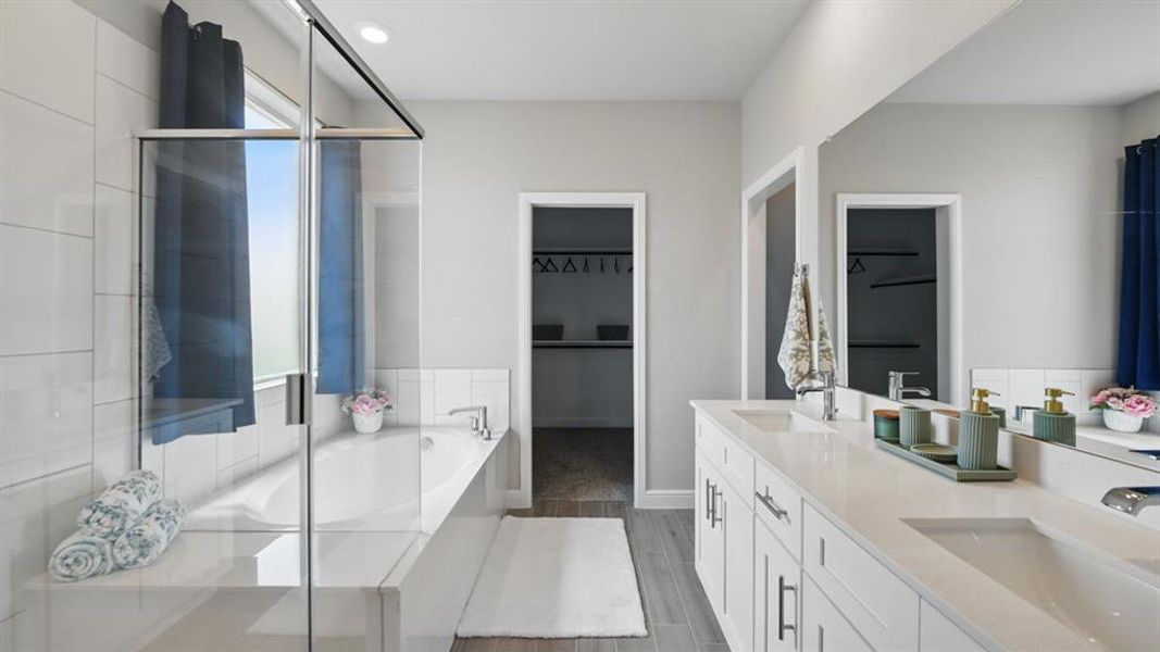 Furnished interior view inside a new home in Eagle Creek, Denton (Image 35).
