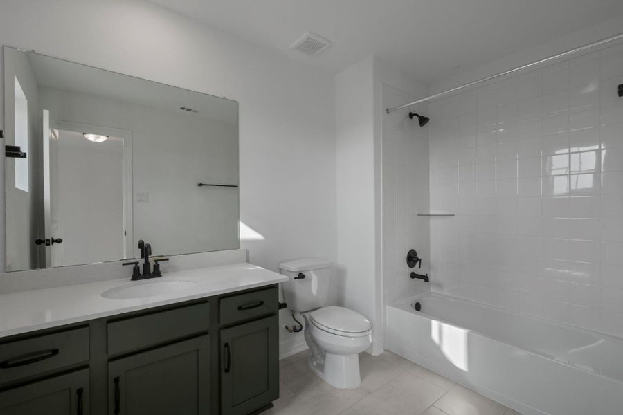 Note: Sample product photo. Actual exterior and interior selections may vary by homesite. Photo may be virtually staged