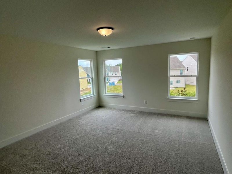 Spacious, unfurnished interior of a new home in Twin Lakes, Hoschton (Image 30).