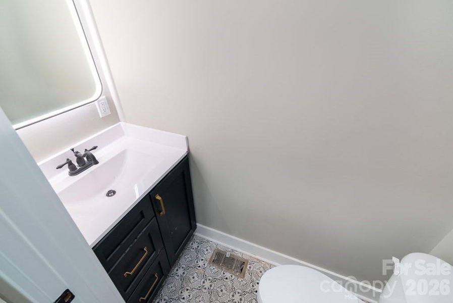 Image 21 of a home in .