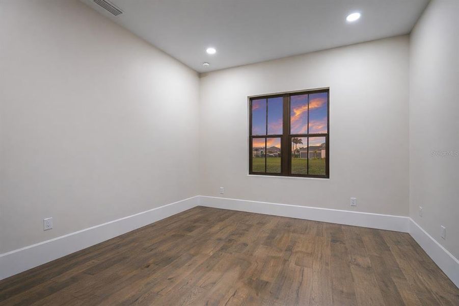 Spacious, unfurnished interior of a new home in , Palmetto (Image 25).