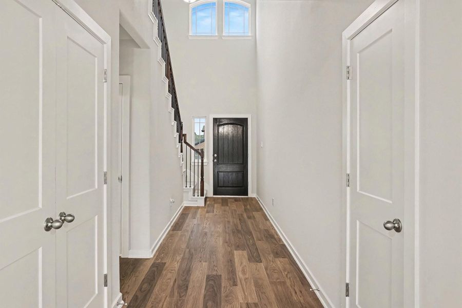 Spacious, unfurnished interior of a new home in Canyon Creek, Conroe (Image 20). Spacious, unfurnished interior of a new home in Canyon Creek, Conroe (Image 20).