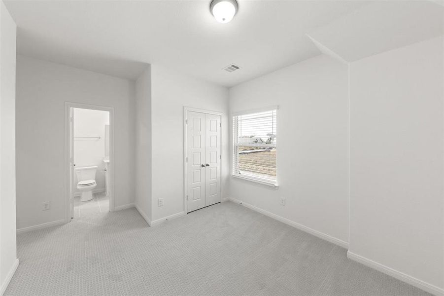 Garland_17_Representative Photo