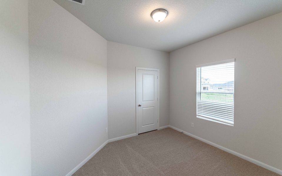 Spacious, unfurnished interior of a new home in Notting Hill, Converse (Image 29). Spacious, unfurnished interior of a new home in Notting Hill, Converse (Image 29).