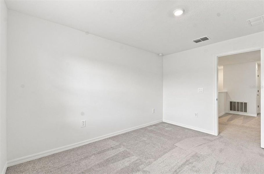 Spacious, unfurnished interior of a new home in , Zephyrhills (Image 25).