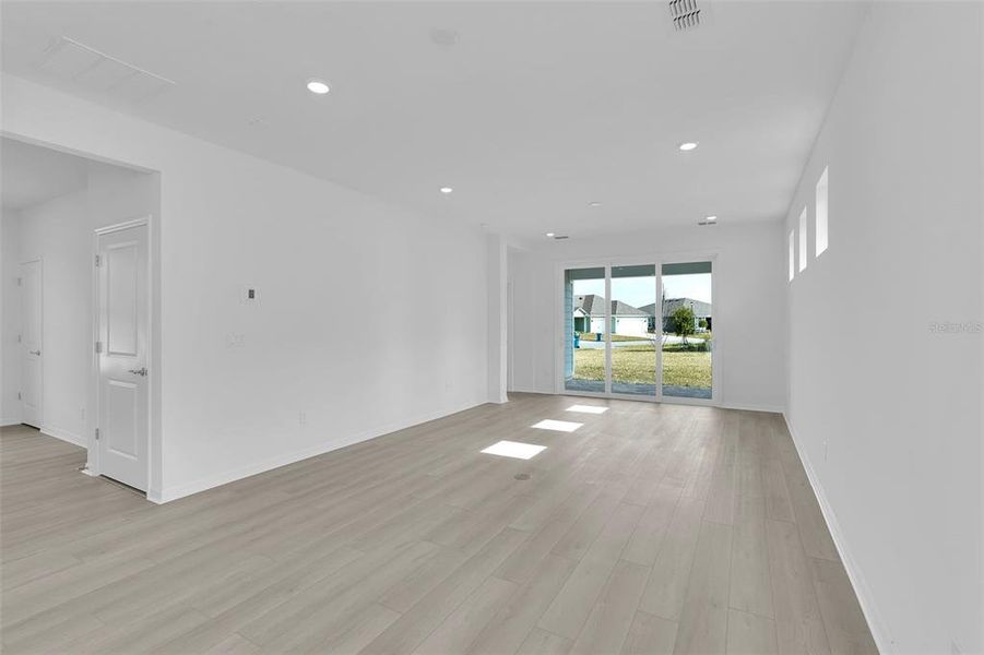 Spacious, unfurnished interior of a new home in Seminole Palms, Palm Coast (Image 10). Spacious, unfurnished interior of a new home in Seminole Palms, Palm Coast (Image 10).
