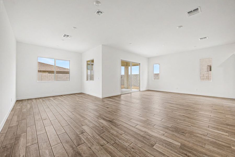 Spacious, unfurnished interior of a new home in Frontera, Surprise (Image 10). Spacious, unfurnished interior of a new home in Frontera, Surprise (Image 10).