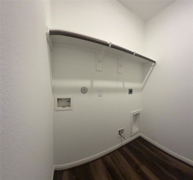 Spacious, unfurnished interior of a new home in , Houston (Image 7).