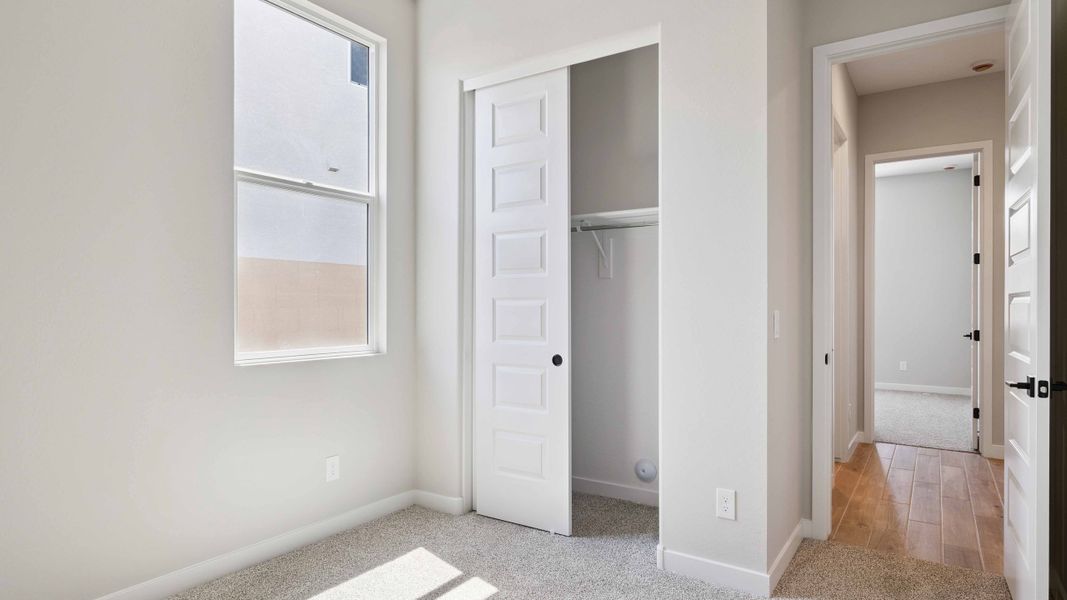 Spacious, unfurnished interior of a new home in Upper Canyon, Phoenix (Image 18). Spacious, unfurnished interior of a new home in Upper Canyon, Phoenix (Image 18).