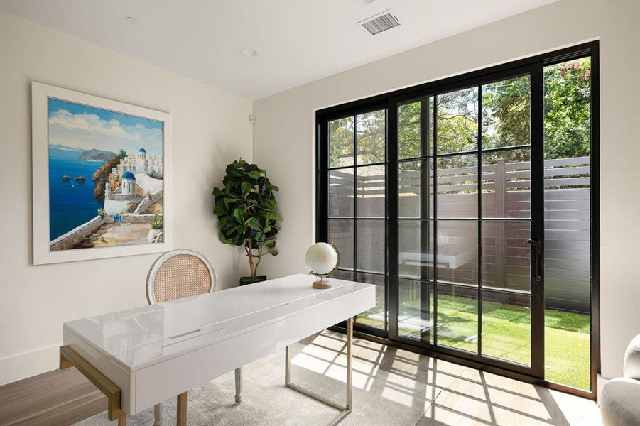 Furnished interior view inside a new home in , Dallas (Image 6).