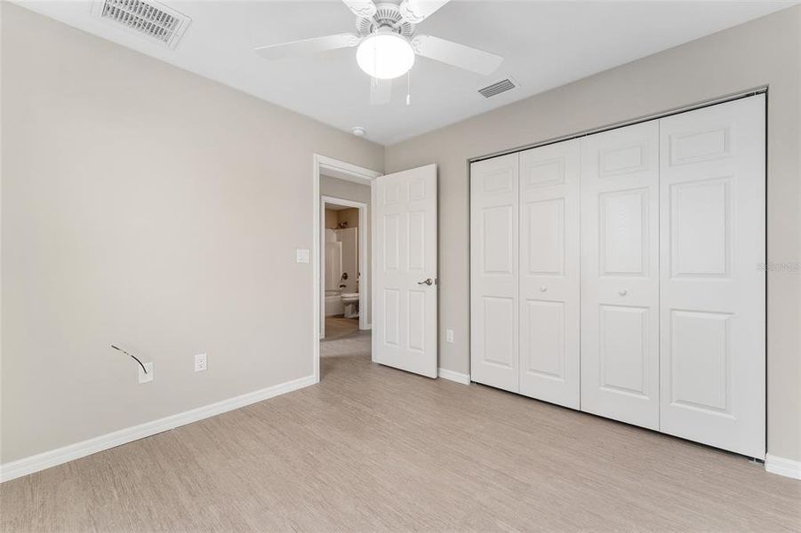 Spacious, unfurnished interior of a new home in , Floral City (Image 38).